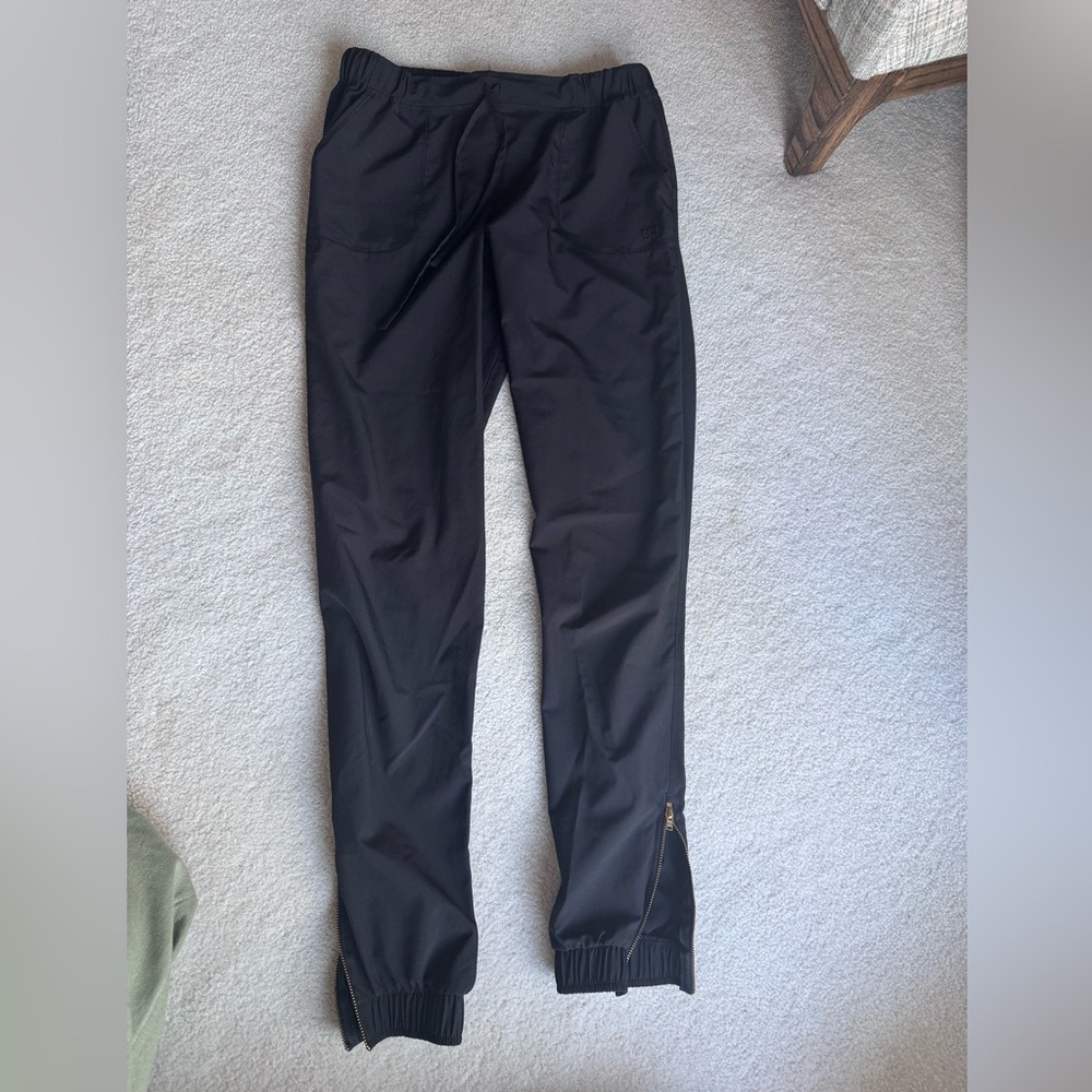 Albion joggers small tall